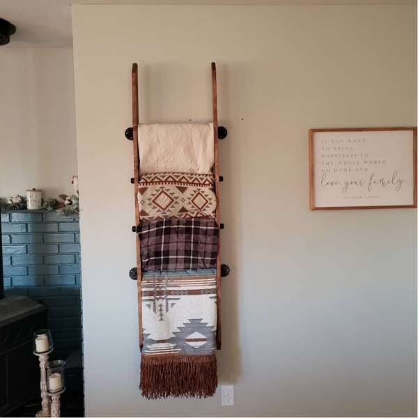 Rustic Wall Mount Blanket Ladder - Image 3